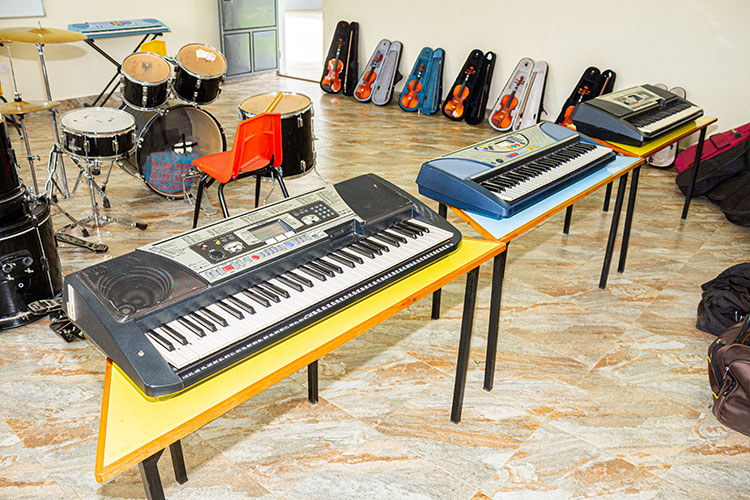 Rainbow Campus Exterior